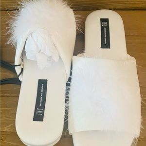NWT INC Satin Marabou Slide Slippers white size medium. Feather trim